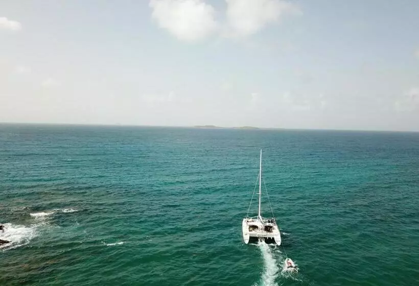 Bolongo Bay Beach Resort