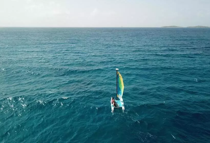 Bolongo Bay Beach Resort