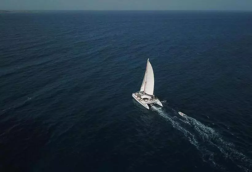 Bolongo Bay Beach Resort