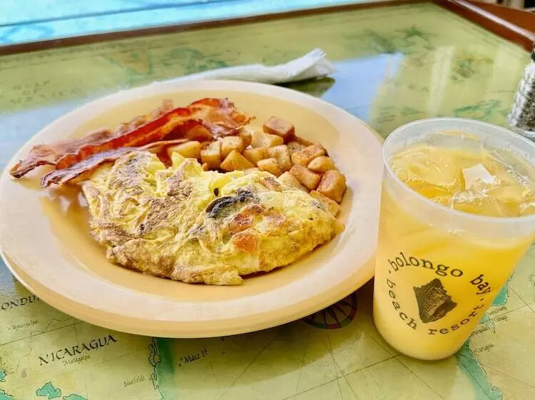 Bolongo Bay Beach Resort