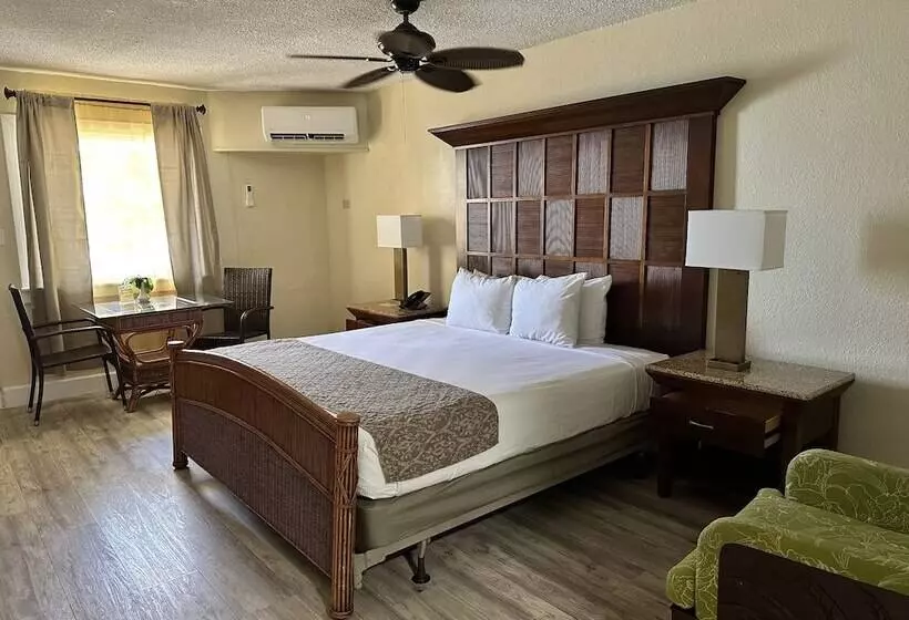 Bolongo Bay Beach Resort