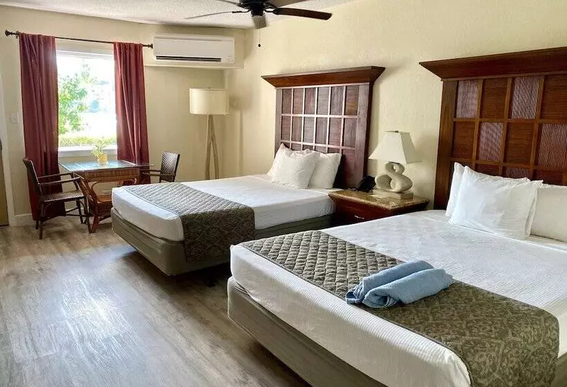 Bolongo Bay Beach Resort