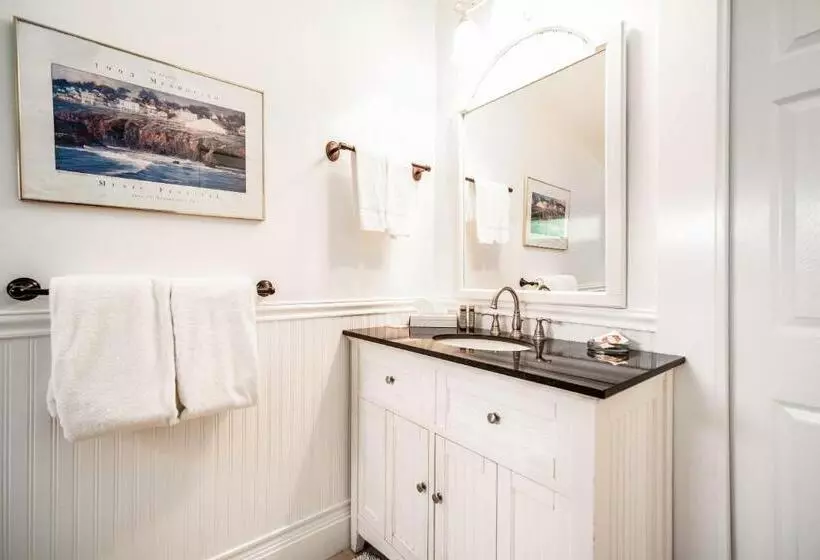 ホテル Agate Cove Inn