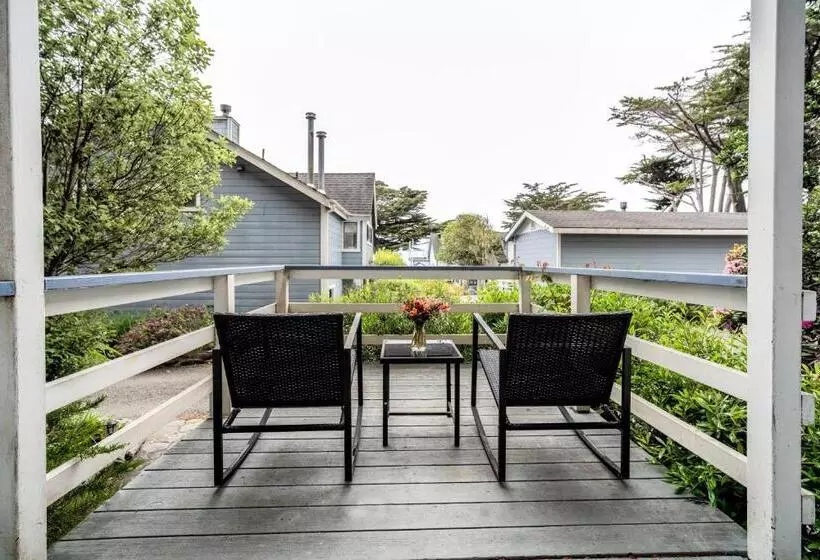 ホテル Agate Cove Inn