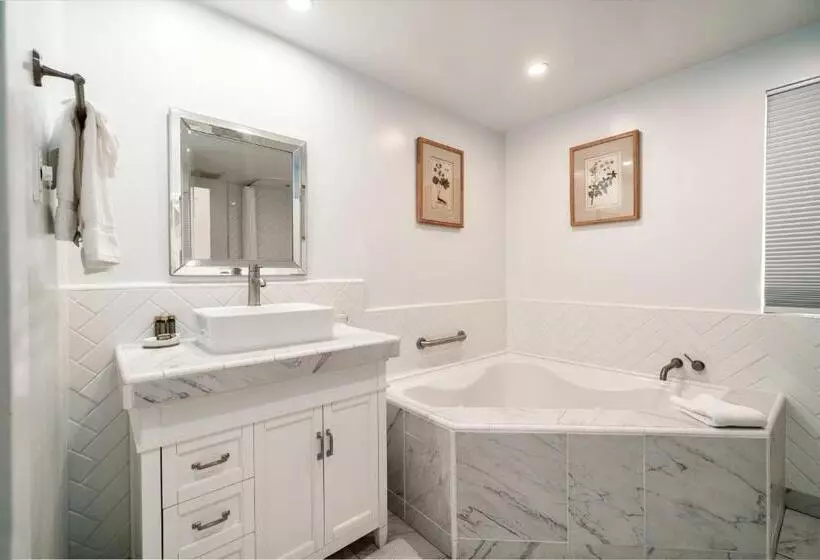 ホテル Agate Cove Inn