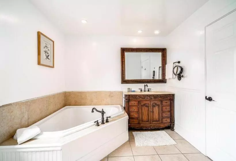 ホテル Agate Cove Inn