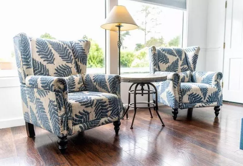 ホテル Agate Cove Inn