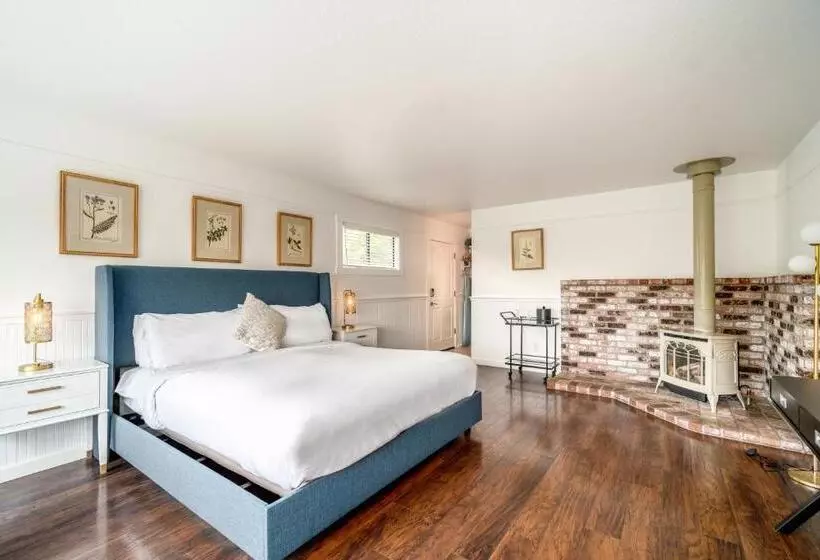 ホテル Agate Cove Inn