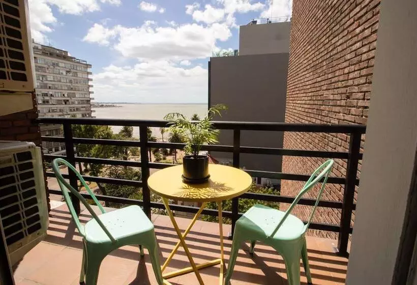 בית מלון כפרי Selina Montevideo