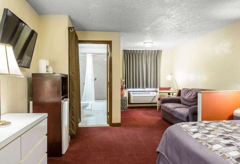 فندق على الطريق Rodeway Inn & Suites Branford   Guilford