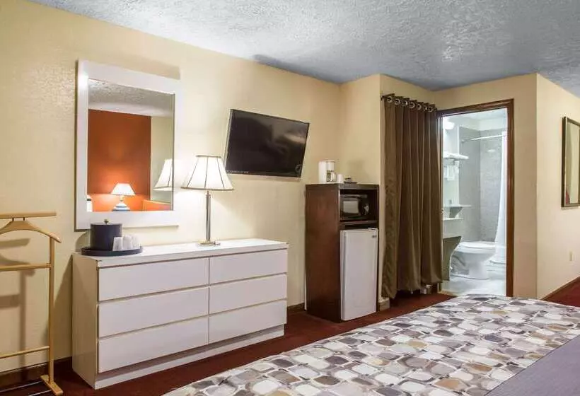 모텔 Rodeway Inn & Suites Branford Guilford