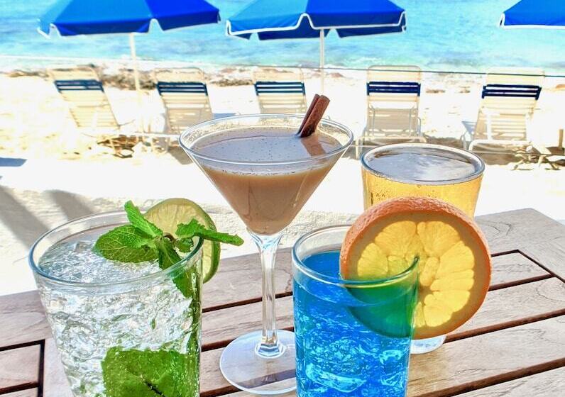 استراحتگاه Sand Castle On The Beach Adults Only