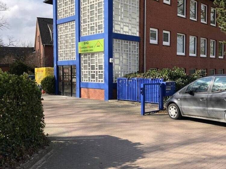 הוסטל Boardinghouse Quickborn