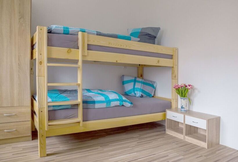 הוסטל Boardinghouse Quickborn