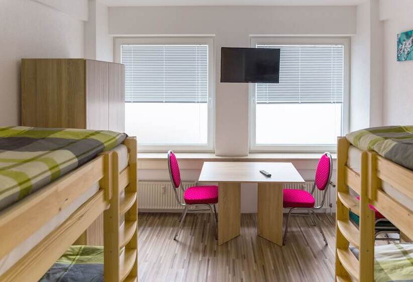 הוסטל Boardinghouse Quickborn