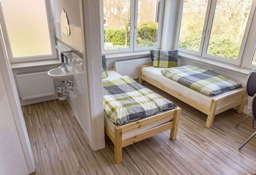 הוסטל Boardinghouse Quickborn