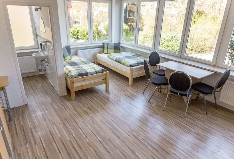 הוסטל Boardinghouse Quickborn