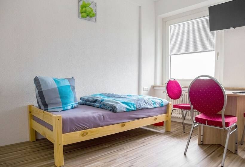 הוסטל Boardinghouse Quickborn