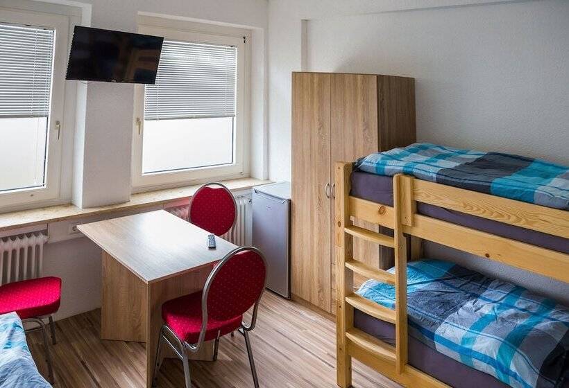 הוסטל Boardinghouse Quickborn