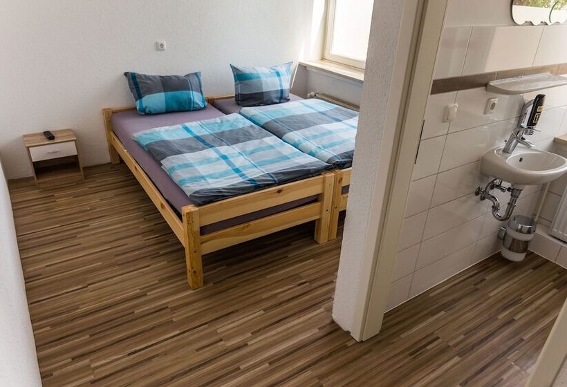 הוסטל Boardinghouse Quickborn