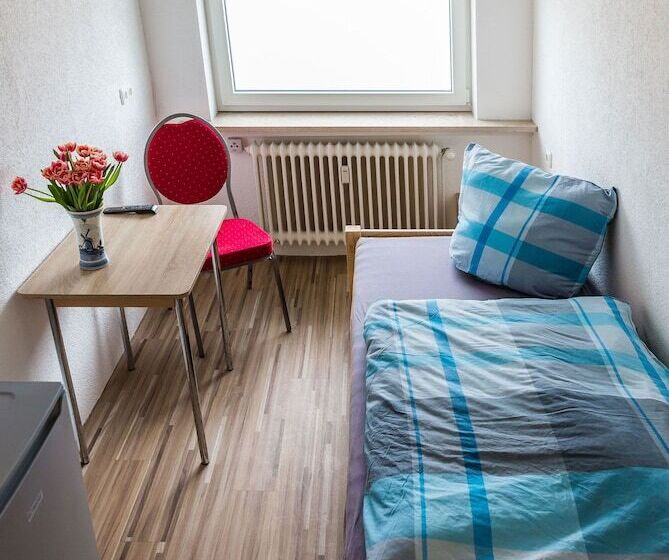 הוסטל Boardinghouse Quickborn