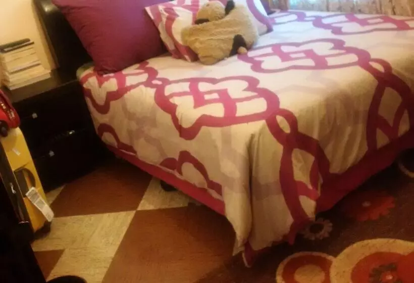 Retkeilymaja Naledi Backpackers