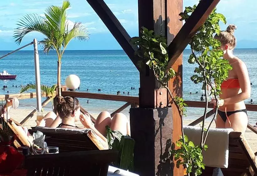 هتل Aviavy Plage Hôtel