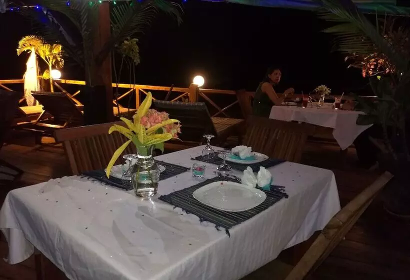 هتل Aviavy Plage Hôtel