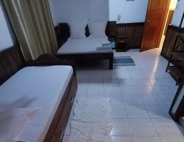 هتل Aviavy Plage Hôtel