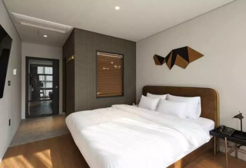 Hound Hotel Yongwon