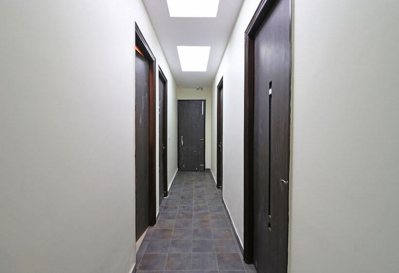 هتل Krishna 26 By Oyo Rooms