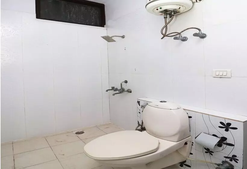 هتل Krishna 26 By Oyo Rooms