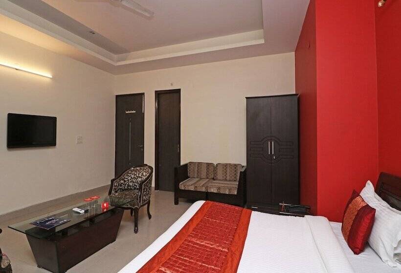 هتل Krishna 26 By Oyo Rooms