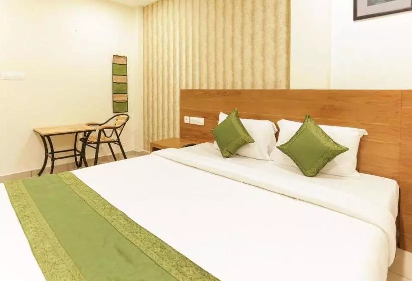هتل Treebo Trend Cmks Gulmohar Suites