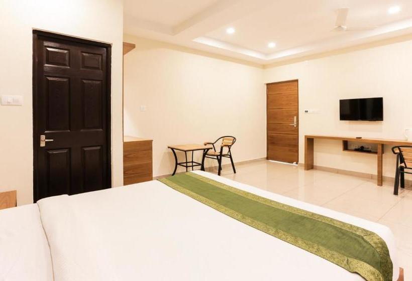 ホテル Treebo Trend Cmks Gulmohar Suites