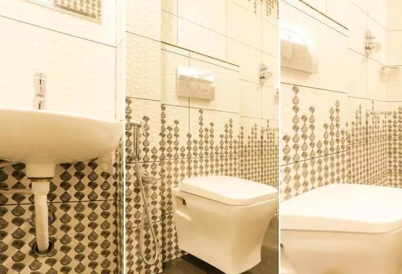 هتل Treebo Trend Cmks Gulmohar Suites