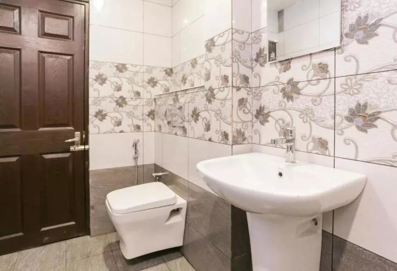 هتل Treebo Trend Cmks Gulmohar Suites