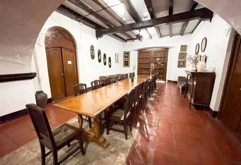 Hotelli Villa Angela Heritage House