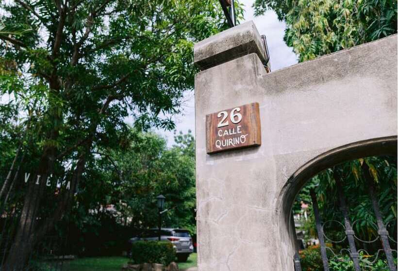 هتل Villa Angela Heritage House