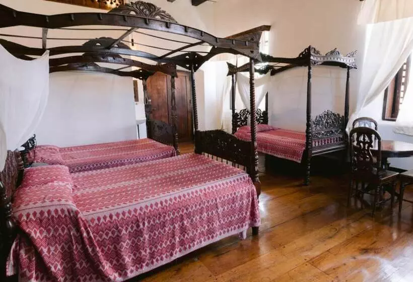 Hotelli Villa Angela Heritage House