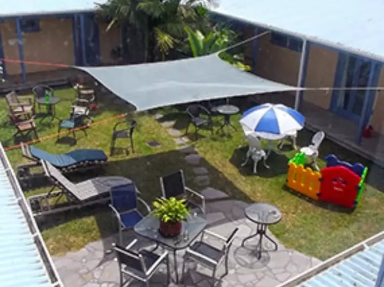 Motelli Orewa Pillows Lodge