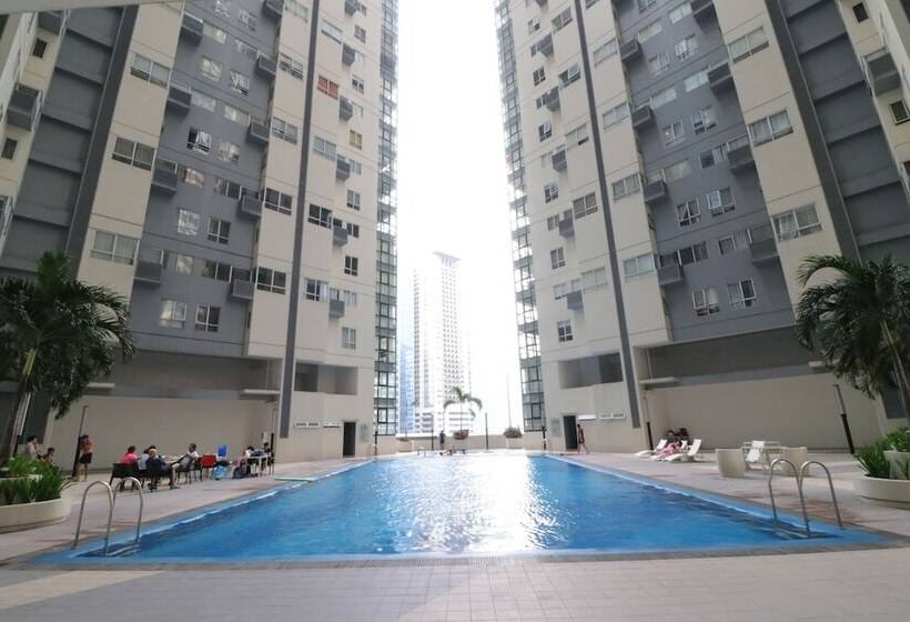 Oasis Regency At Fort Victoria Bgc