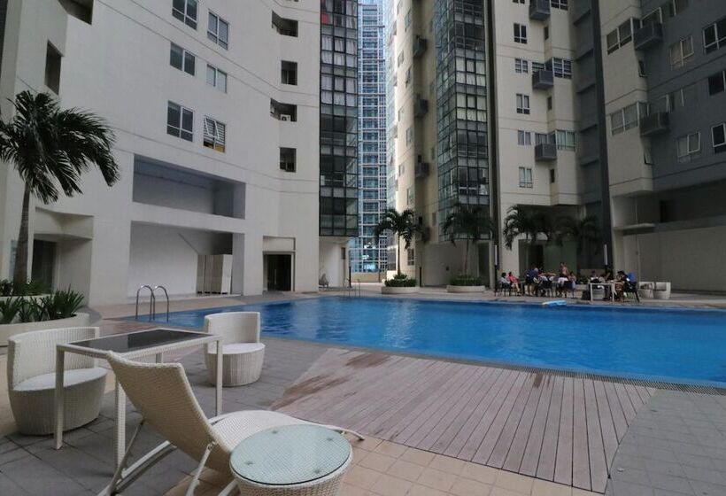 Oasis Regency At Fort Victoria Bgc