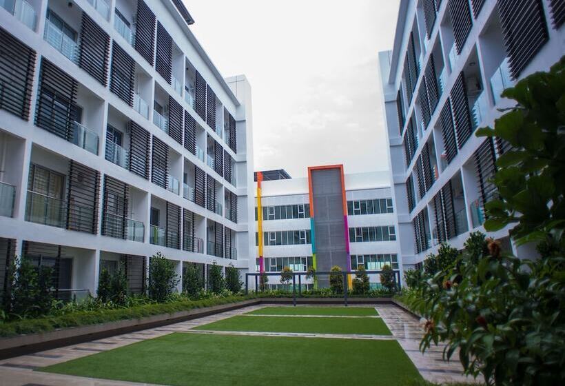 پانسیون 19 Atelier Suites Aeropod