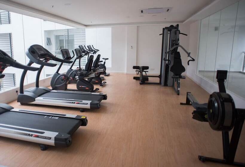 پانسیون 19 Atelier Suites Aeropod