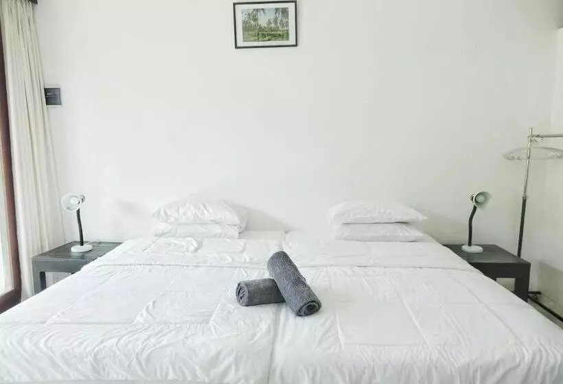 ペンション Canggu Beach Inn