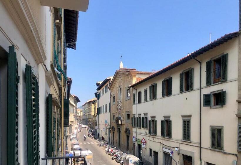 پانسیون Dimora Cavalieri