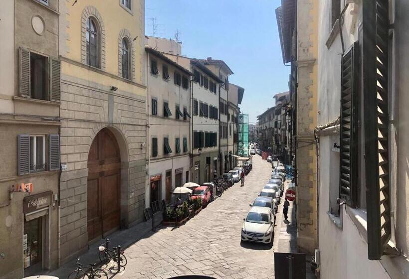 پانسیون Dimora Cavalieri