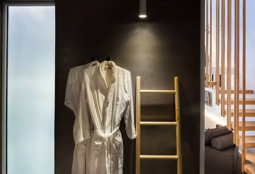 Santorini Soul Villas