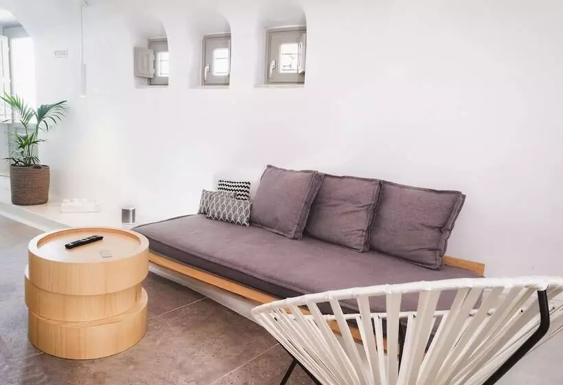 Santorini Soul Villas